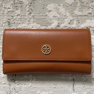 Tory Burch Robinson Envelope Wallet